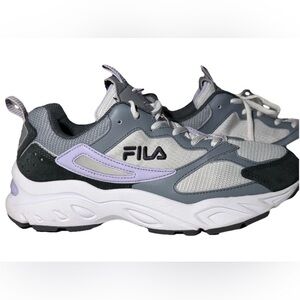 Fila Women’s US 9 Chunky Dad Sneakers – Gray/White/Purple